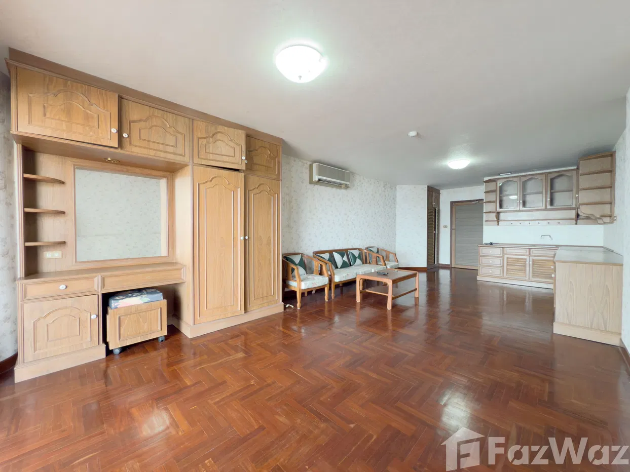 picture Sea view large studio in Park Beach condo for sale - 2/11