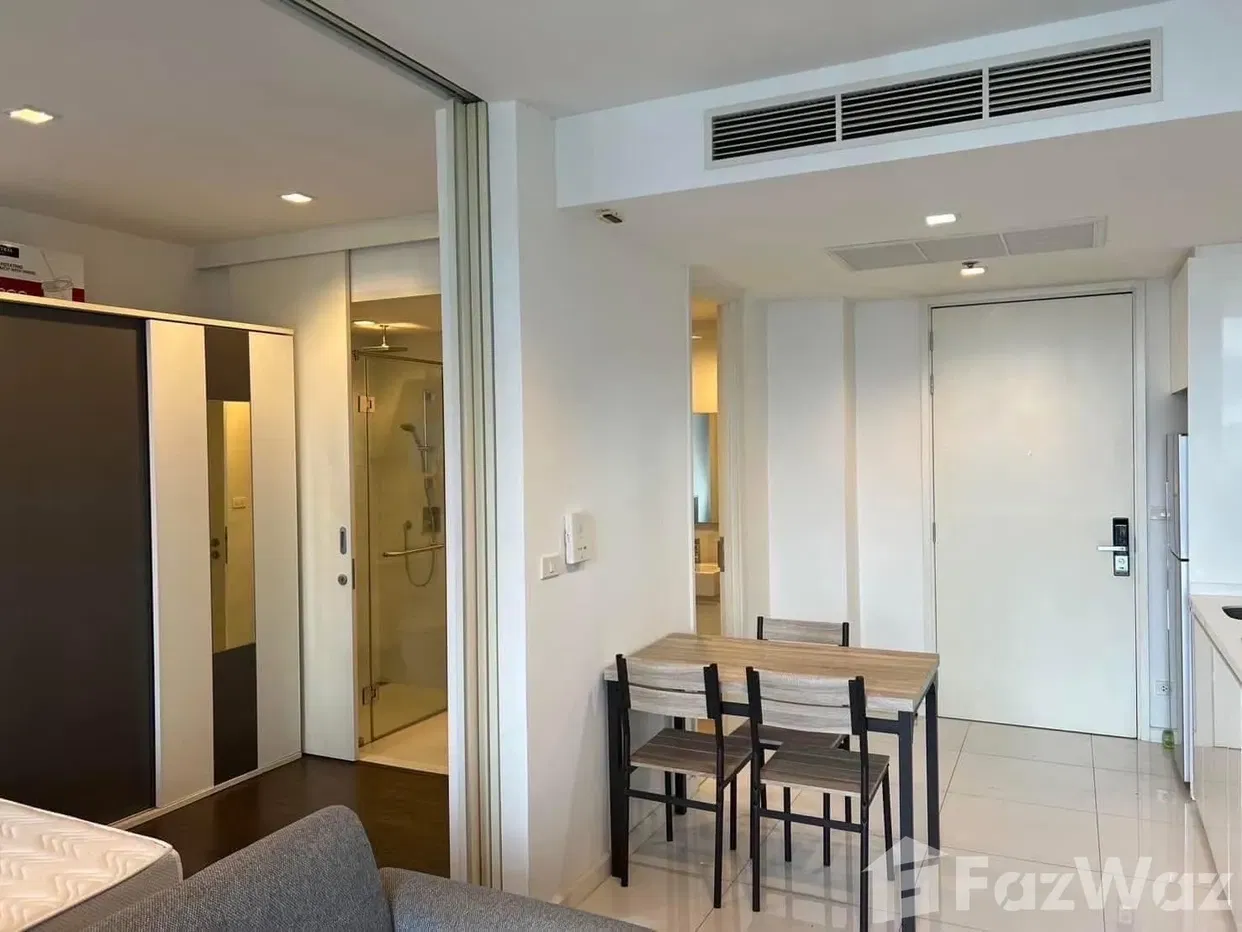 picture Urgent Sale! Nara 9 Sathorn Condo - 4/12
