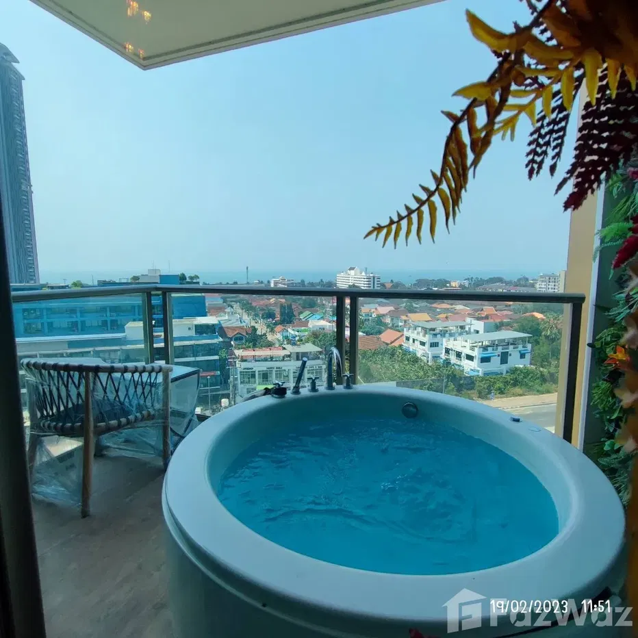 picture Skyline Splendor: 1BR Condo on 32nd Floor at Riviera Ocean - 5/10