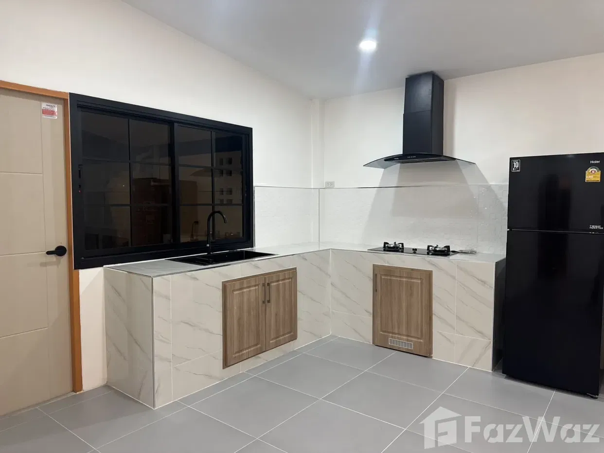 picture Renovated 3BR Semi-Detached House in Prime Chalong Location - 24/24
