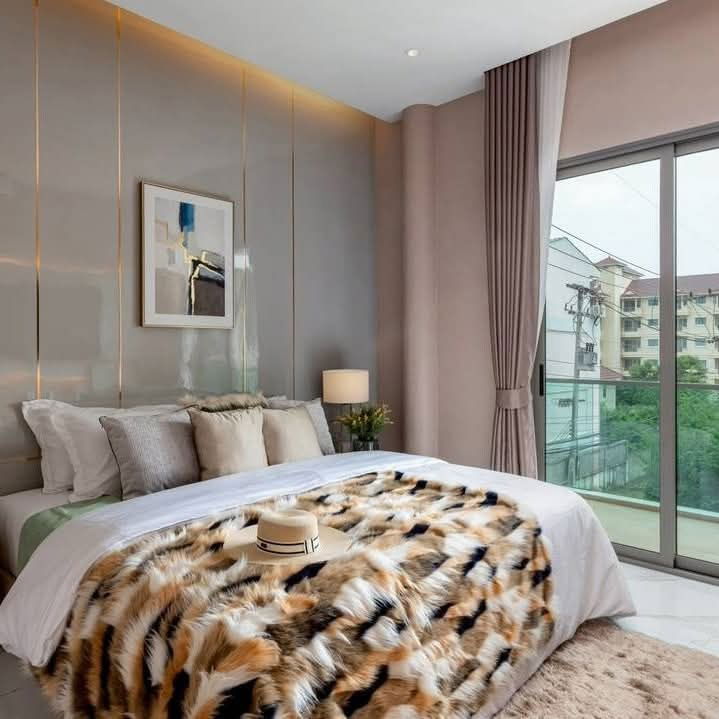 picture Newly built 2-storey pool villa for sale in the heart of South Pattaya. - 15/18