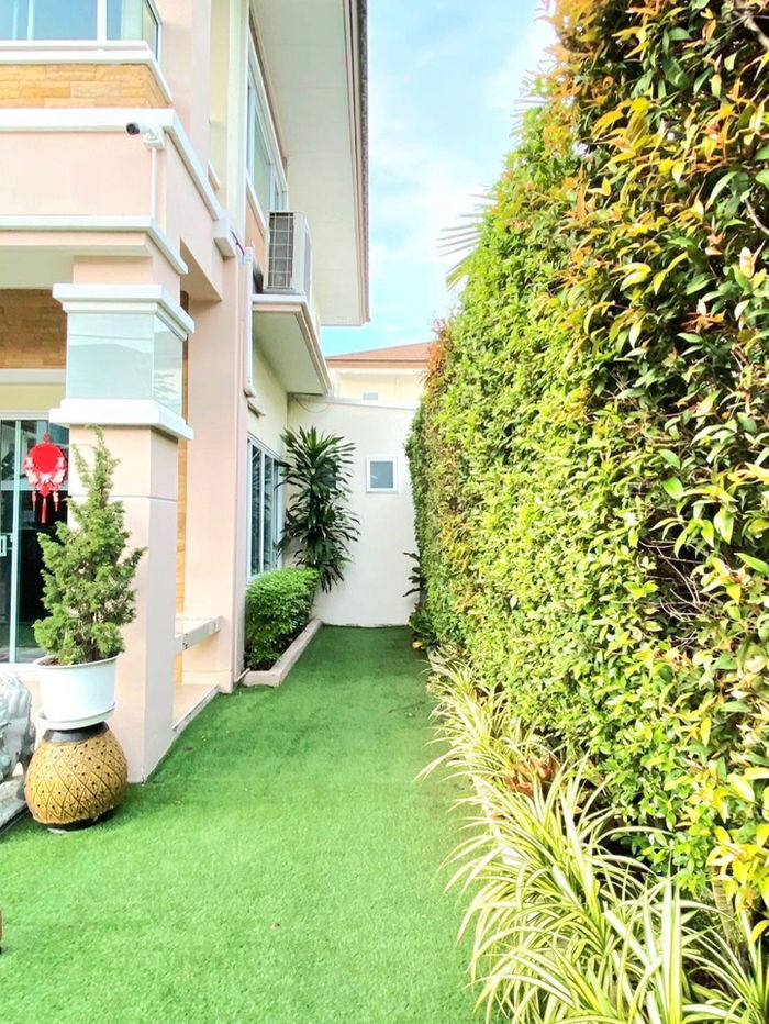 picture Ready-to-Move-In Home at Le Neo 2 – Upgraded & Value-Packed! - 13/14