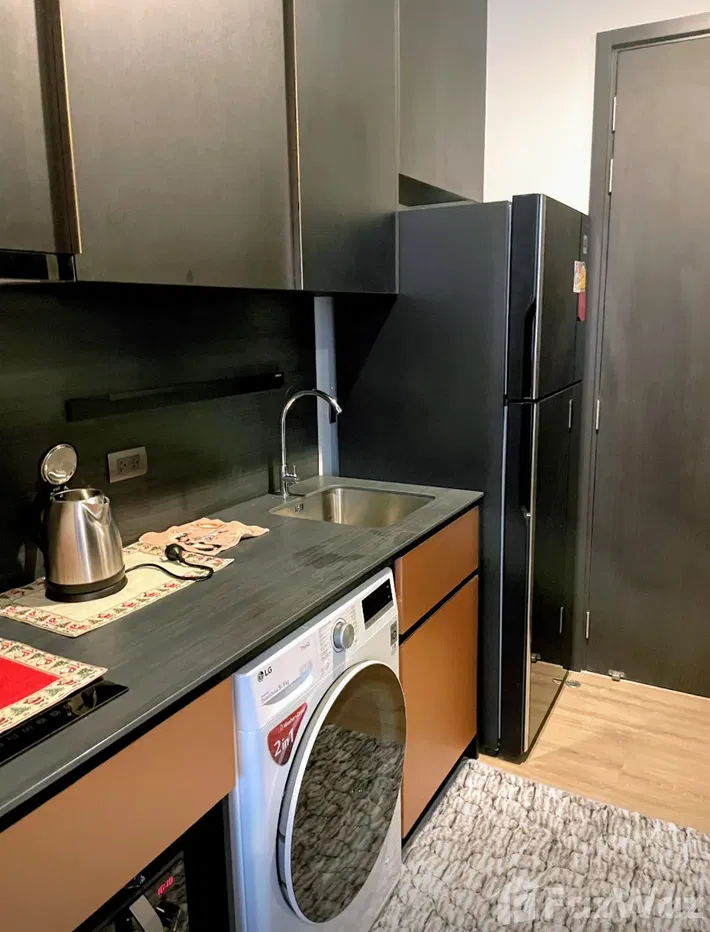 picture 86” 4K smart TV, smart Toilet, Wash & Dry machine etc. 775428 - 10/34