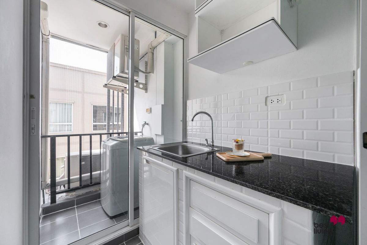 picture 🏢 Condo for Sale Regent Home 97/1, Prime Location, Near Shopping - 4/5