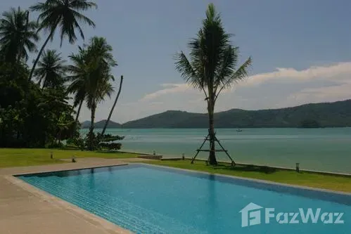 picture 4 bedrooms beachfront condo with sea view for sale - 8/16