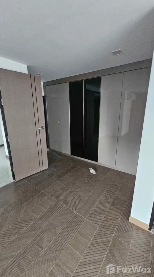 picture 3 Bedroom Condo for sale at Regent On The Park 1 - 8/12
