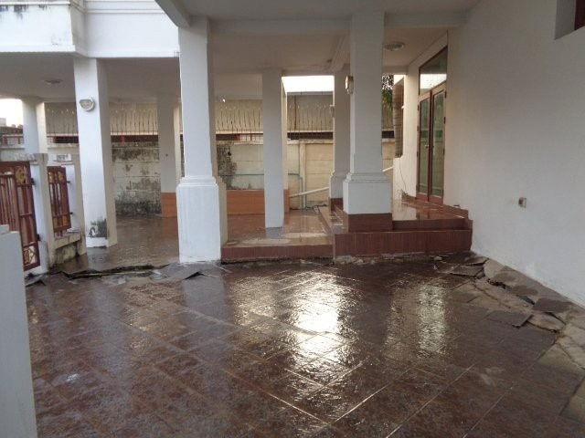 picture FOR SALE  HOUSE PROPERTY  3600000 BAHT. - 2/8