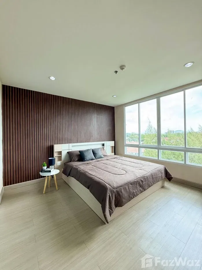 picture Newly Renovated - 8/11