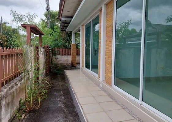 picture FOR SALE  HOUSE PROPERTY  1800000 BAHT. - 7/8