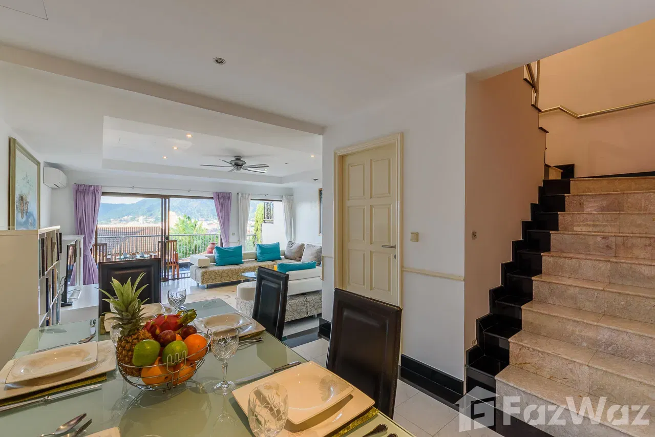 picture Stunning seaview townhouse with shared pool and garden. - 9/30