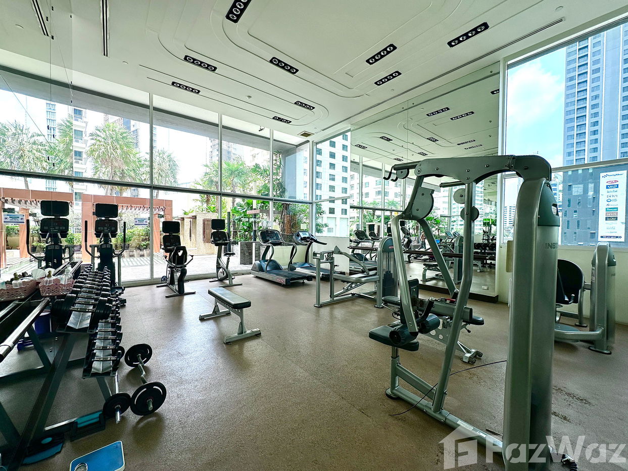picture Sukhumvit 24 Luxury Condo with 1 unit per floor 4 Bed 5 Bath - 24/24
