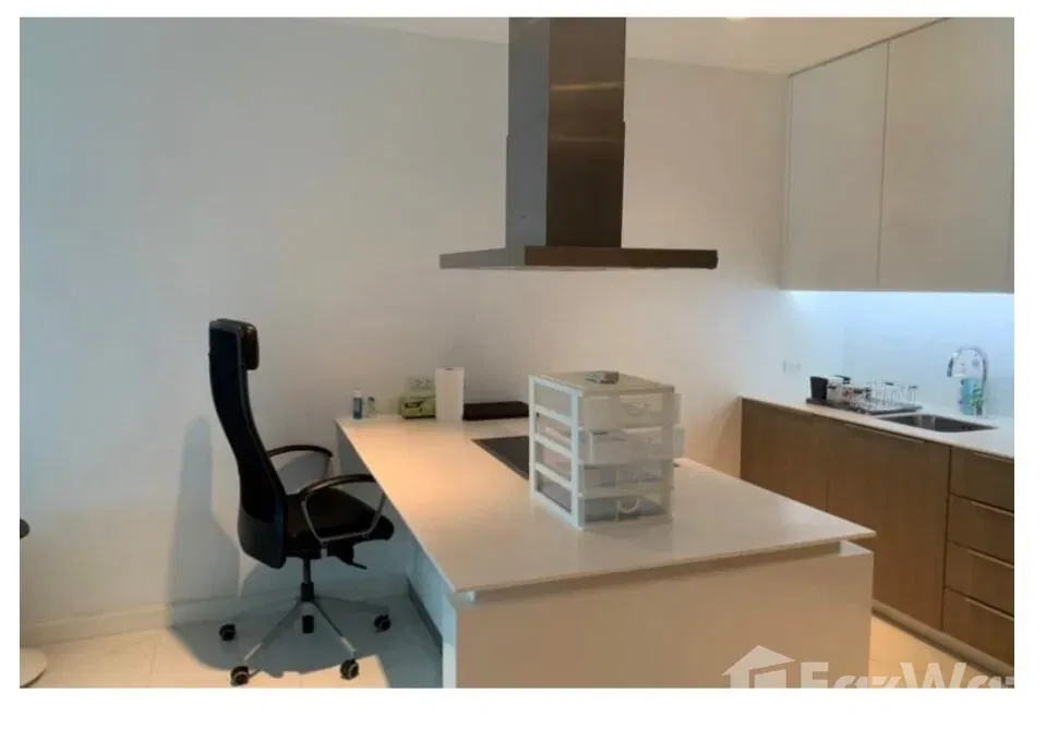 picture 🏙️ For Sale: Luxury Duplex at 185 Rajadamri - 7/13