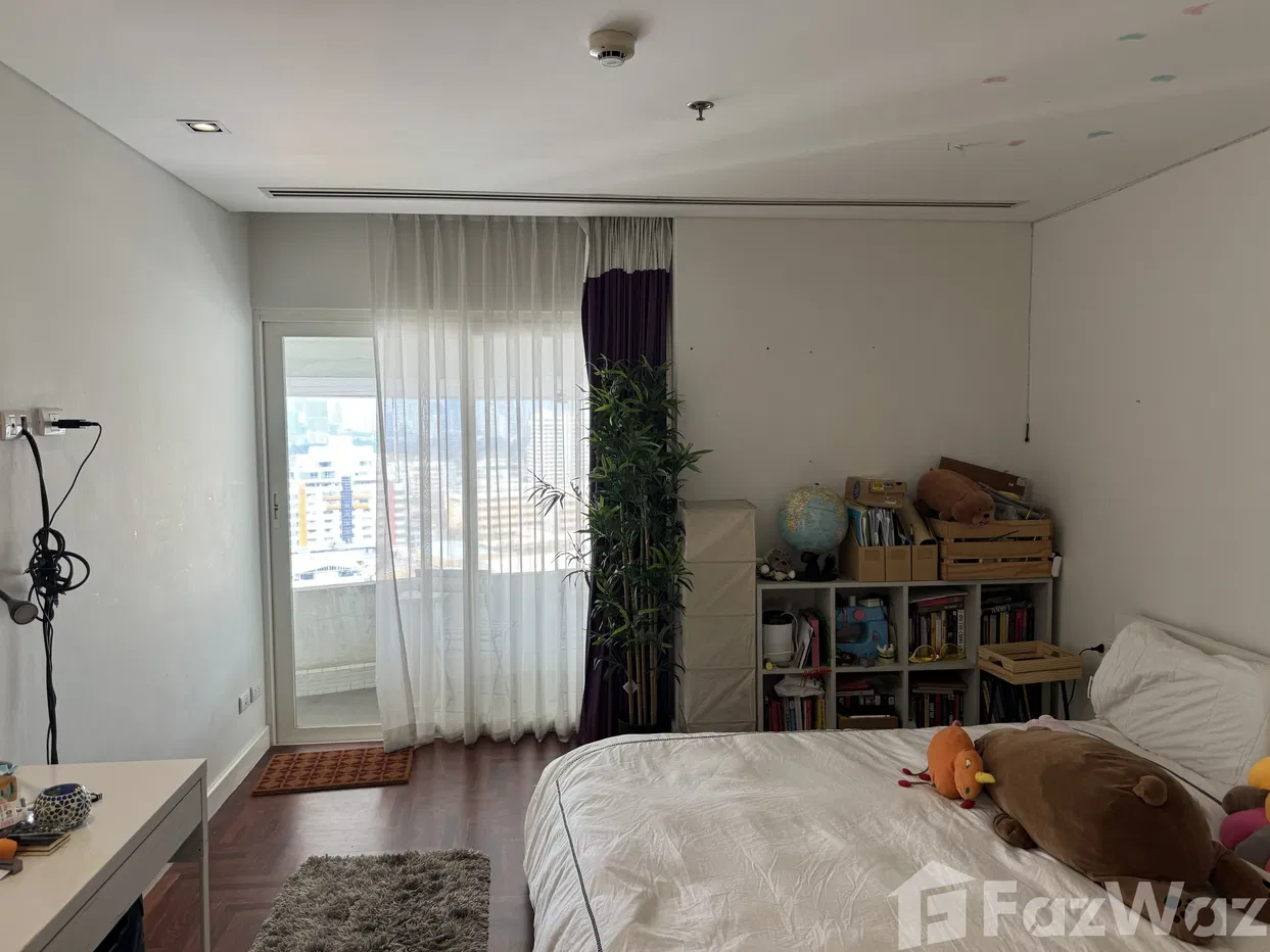 picture 4 Bedroom Condo for rent at Le Raffine Sukhumvit 24 1727268 - 9/19