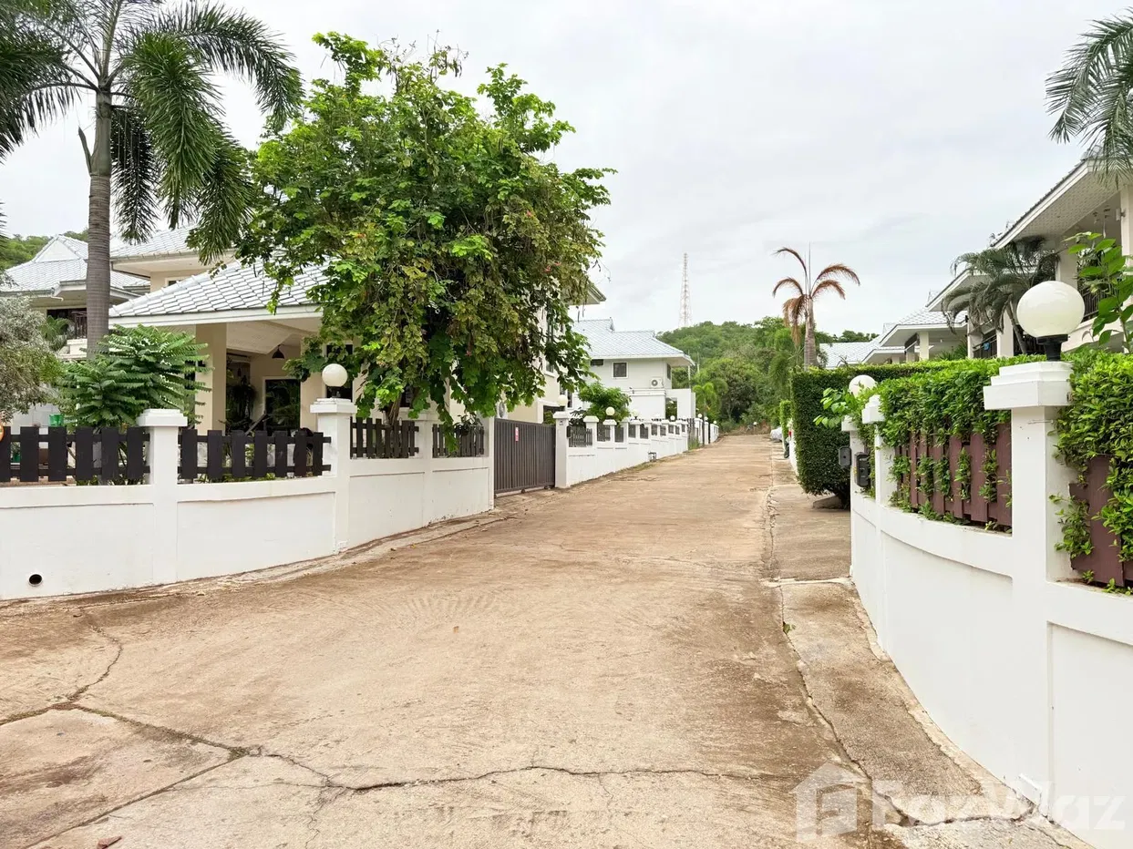 picture Rare 5-Bedroom Villa Near Hua Hin Town with Mountain Views - 44/44