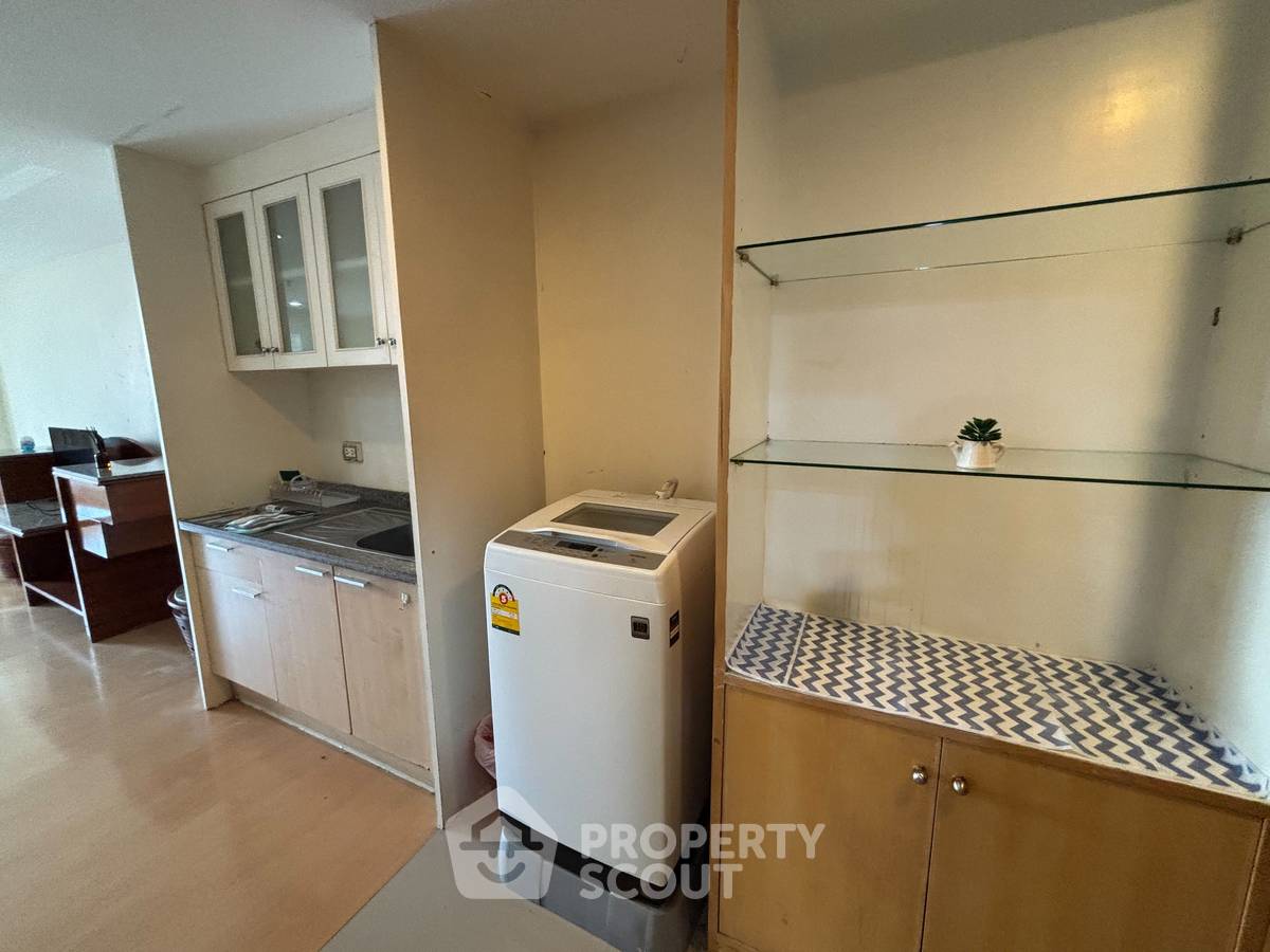 picture 1-BR Condo at The Trendy Condominium near BTS Nana (ID 2053321) - 12/16