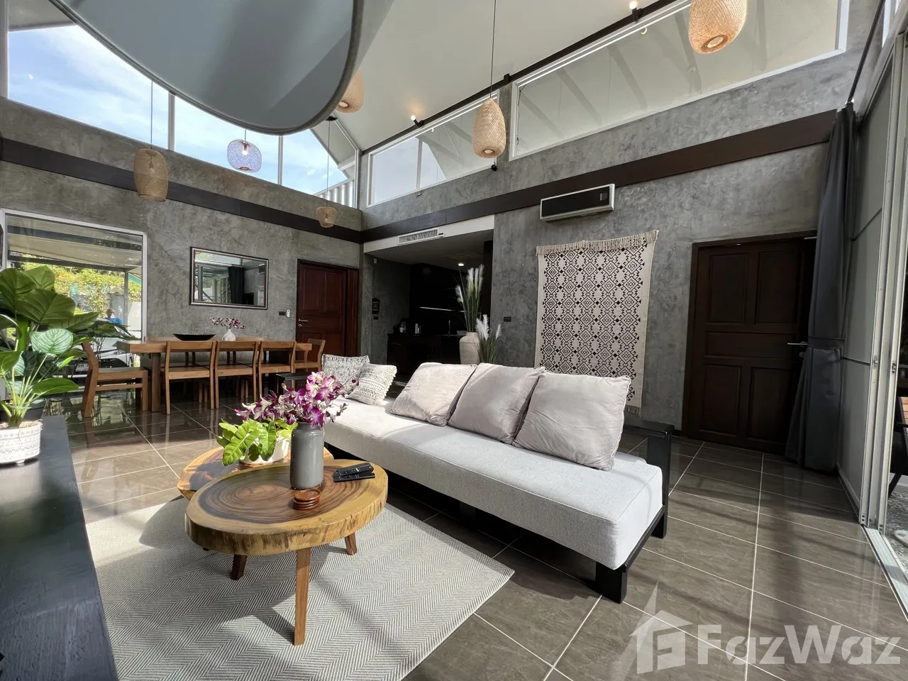 Renovated 4 Bedroom Lakefront Villa in Casa Sakoo 1172248 - image 5