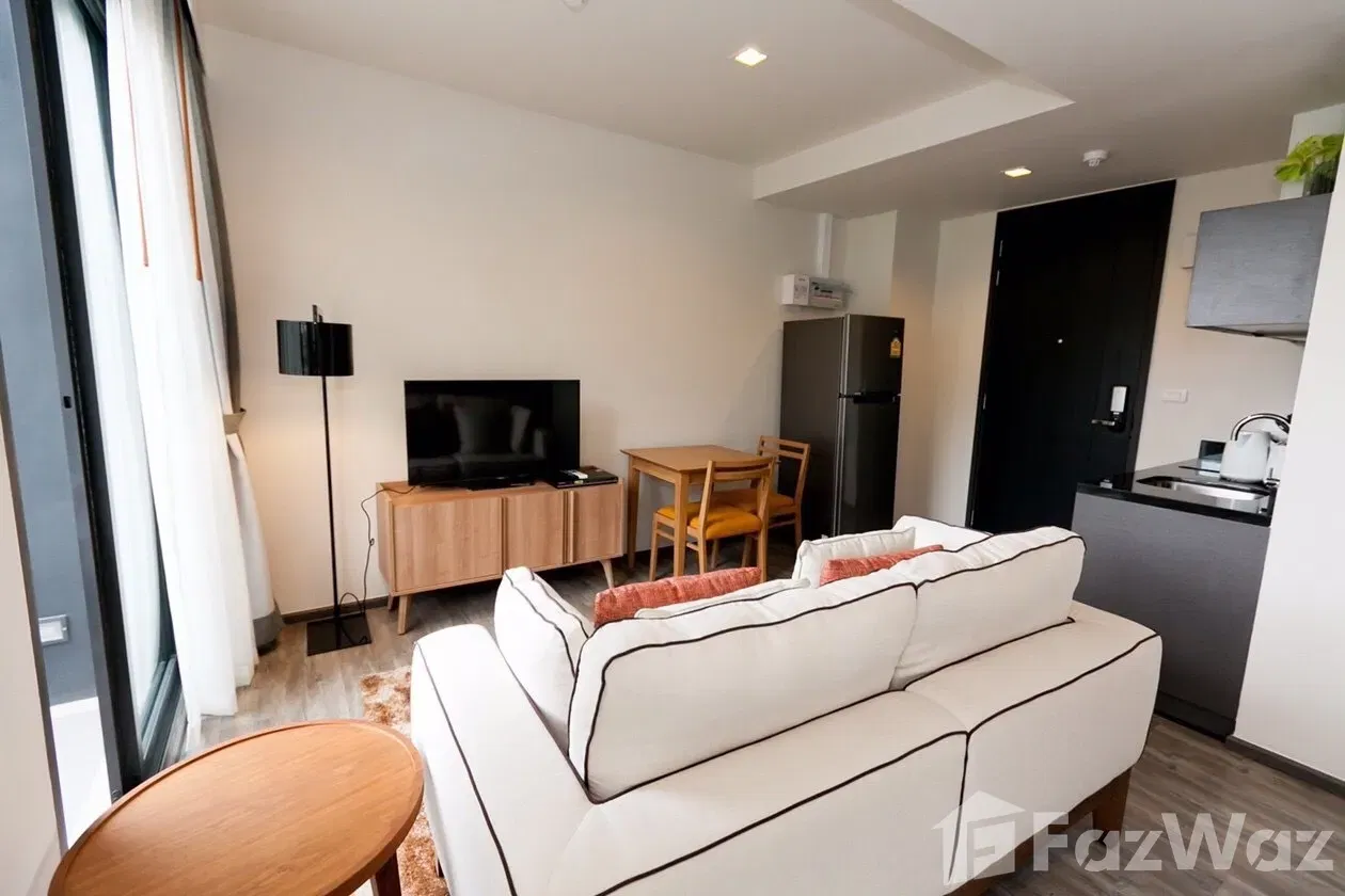 picture Robotic Luxury: Experience Automated Metropolis Living at The Deck Patong - 2/12
