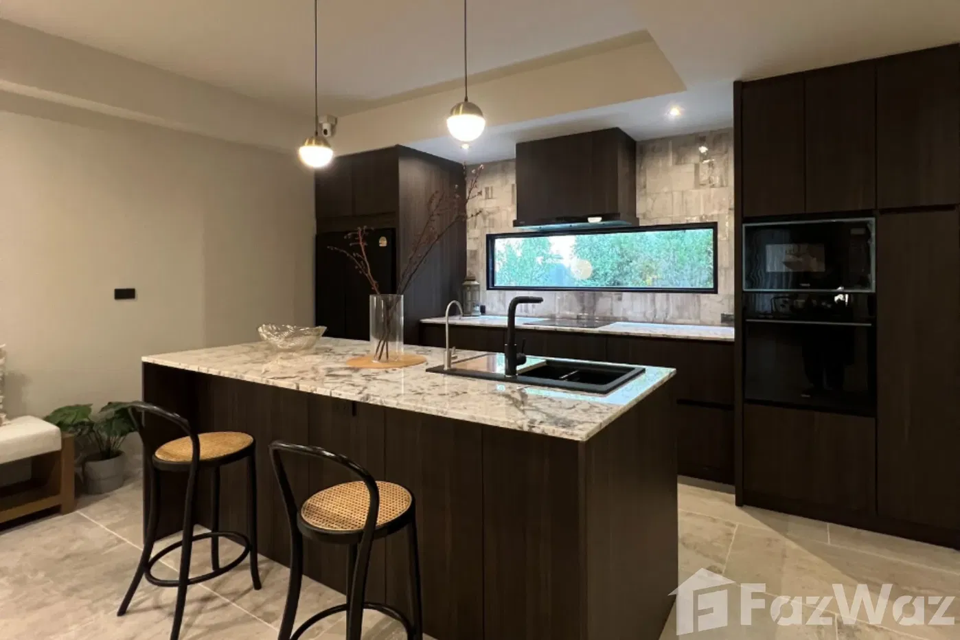 picture 4 Bedroom Townhouse for sale in Phra Khanong Nuea, Bangkok - 14/31