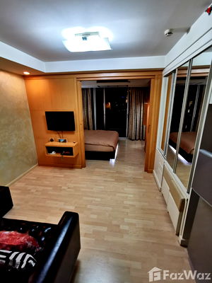 Condos for sale BTS Chit Lom : Calm area closely to CBD of BKK/70 meter to BTS/1Km to Park