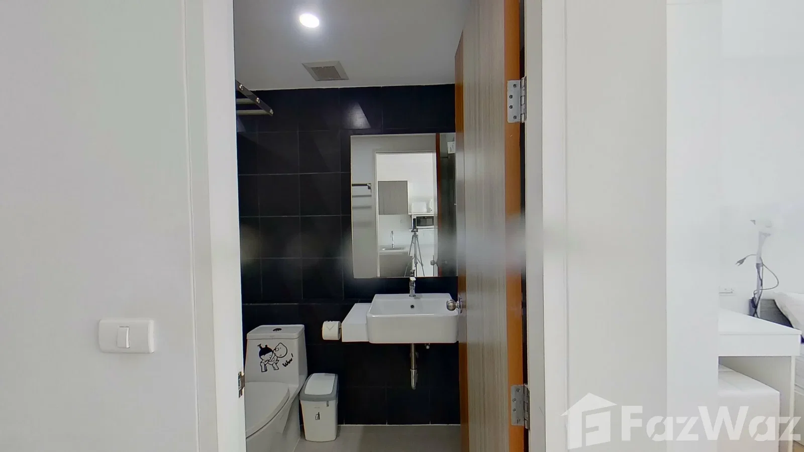 Studio Condo for sale at Ozone Condotel 85244