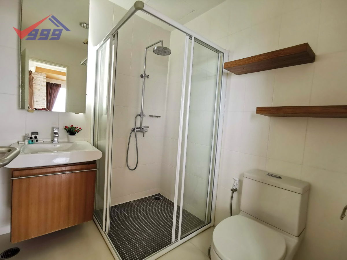 picture For rent Corner condo, 1 bedroom, spacious living room - 5/28
