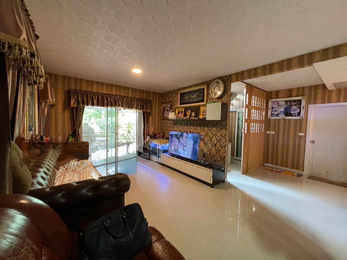 รูป 🏡 บ้านสวยทำเลดี 5 นอน ใกล้ Westgate พร้อมเข้าอยู่!  💸 เปิดราคาพิเศษเพียง 4.99 ล้านบาท จากราคาเดิม 5.89! - รูปที่ 5/18