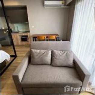 Blossom Condo @ Sathorn-Charoenrat for Sale