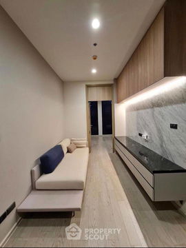1-BR Condo at Noble Ploenchit near BTS Phloen Chit (ID 1110922)