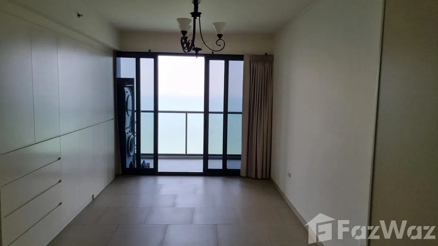 picture One Bedroom Condo in Pattaya with direct beach access - 8/9