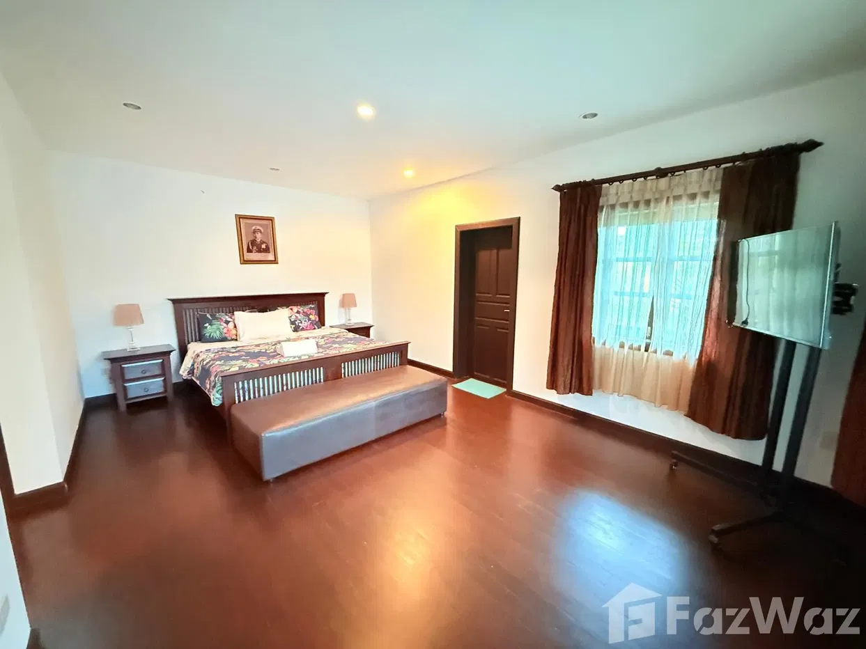 picture Rare 5-Bedroom Villa Near Hua Hin Town with Mountain Views - 39/44