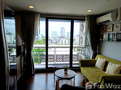 เช่าคอนโด BTS กรุงธนบุรี : Condo for rent: 2 bedrooms, corner unit, nearBTS Krungthon