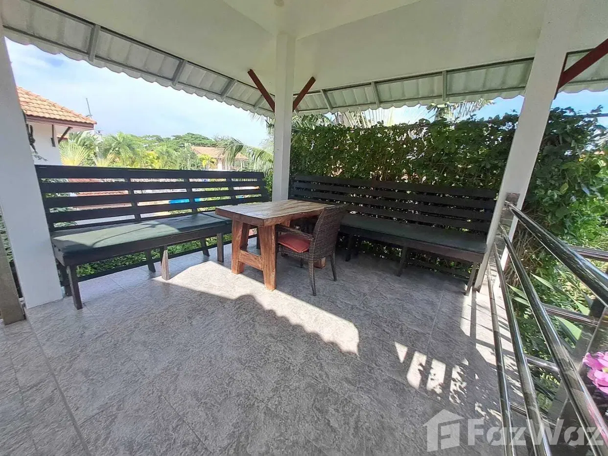 picture reduced! 4 Bedroom Villa at Royal Garden - 12/47