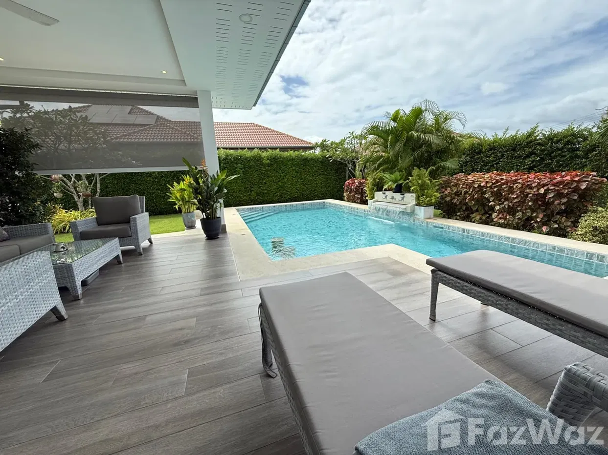 picture Spacious 3 bed 2 bath Home with Scenic Views and Privacy - 4/50