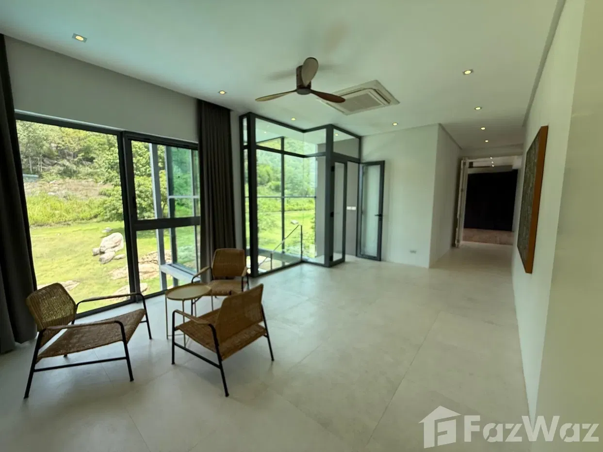picture Exceptional 4-Storey Villa at Black Mountain Golf Resort - 62/83