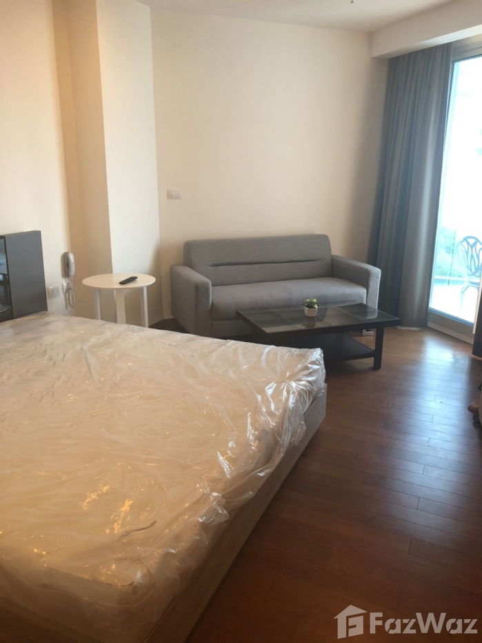 picture Studio Condo Opportunity at The Palm Wongamat Beachfront - 4/14