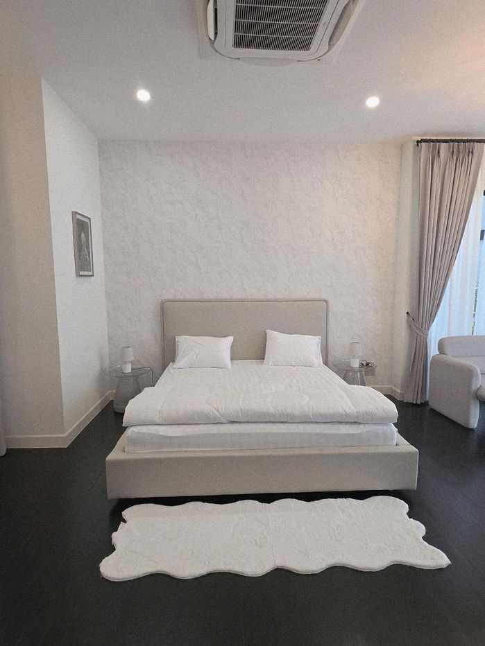 picture For Rent: 3-Storey Detached Private Pool Villa, Super Luxury Level, in the Liab Duan–Ramintra Area. - 12/31
