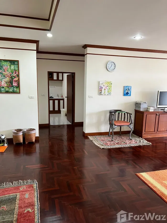 picture Golf-View 3 Bedroom Freehold Condo - 28/47