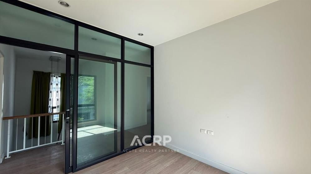 picture For Sale: 2-Storey Detached House at Serene Kanlapaphruek – Spacious Home at a Special Price! - 11/18