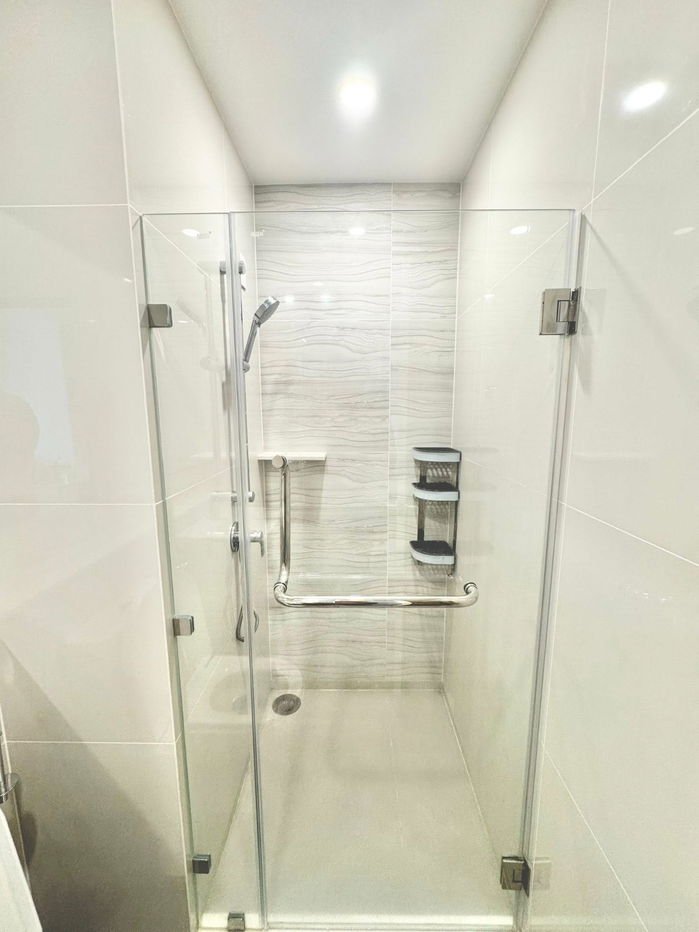 picture MRT Queen Sirikit National Convention Center 500 m. Price  27,500 Baht Condo Life Rama 4 - Asoke ( Rental ) - 8/21