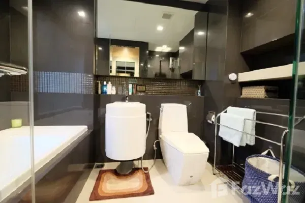 picture 2 Bedroom Condo for rent at Rhythm Sathorn 654394 - 8/16