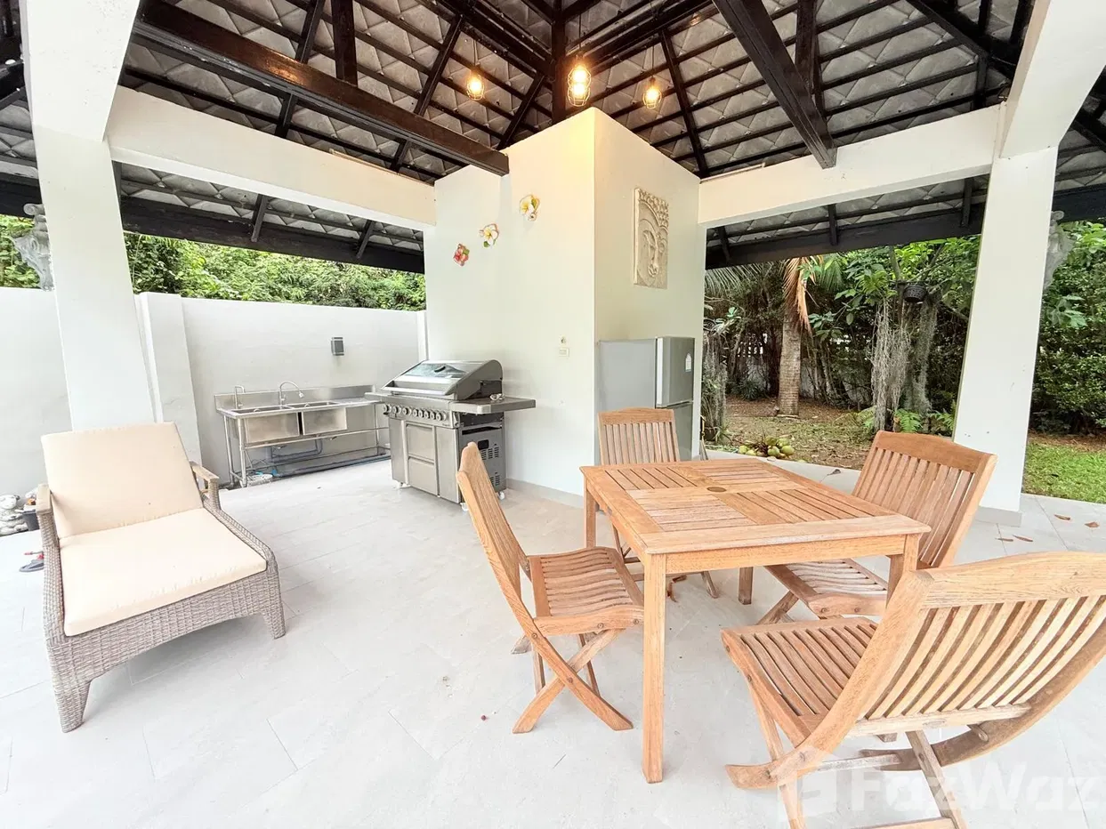 picture Rare 5-Bedroom Villa Near Hua Hin Town with Mountain Views - 5/44