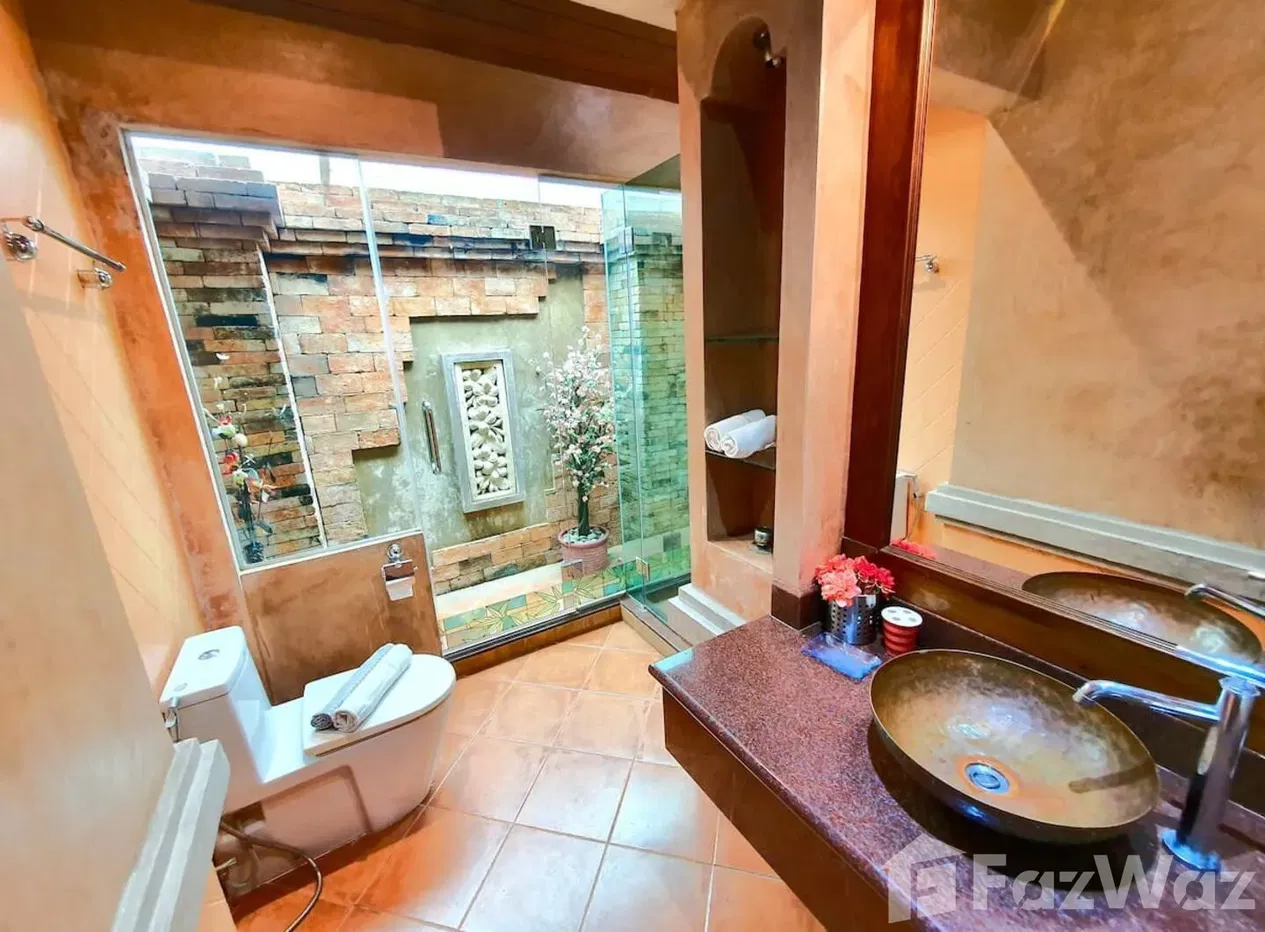 picture Stunning Balinese - Style Villa For Sale - 17/24