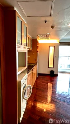 Condos for rent : 2 Bedroom Condo for Rent at Urbana Langsuan 5645722