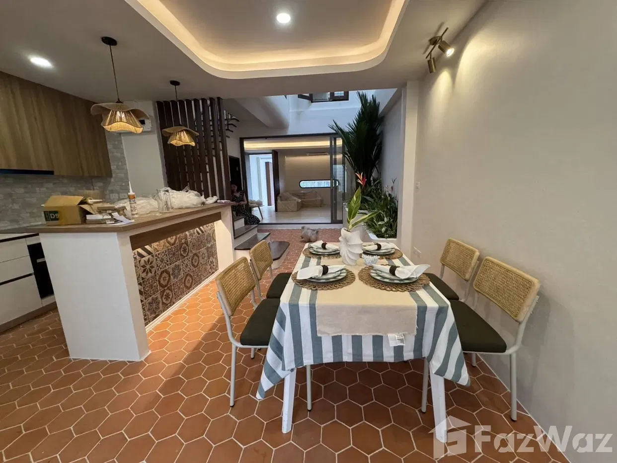 picture 2 Bedroom House for sale in Rawai, Phuket - 2/25