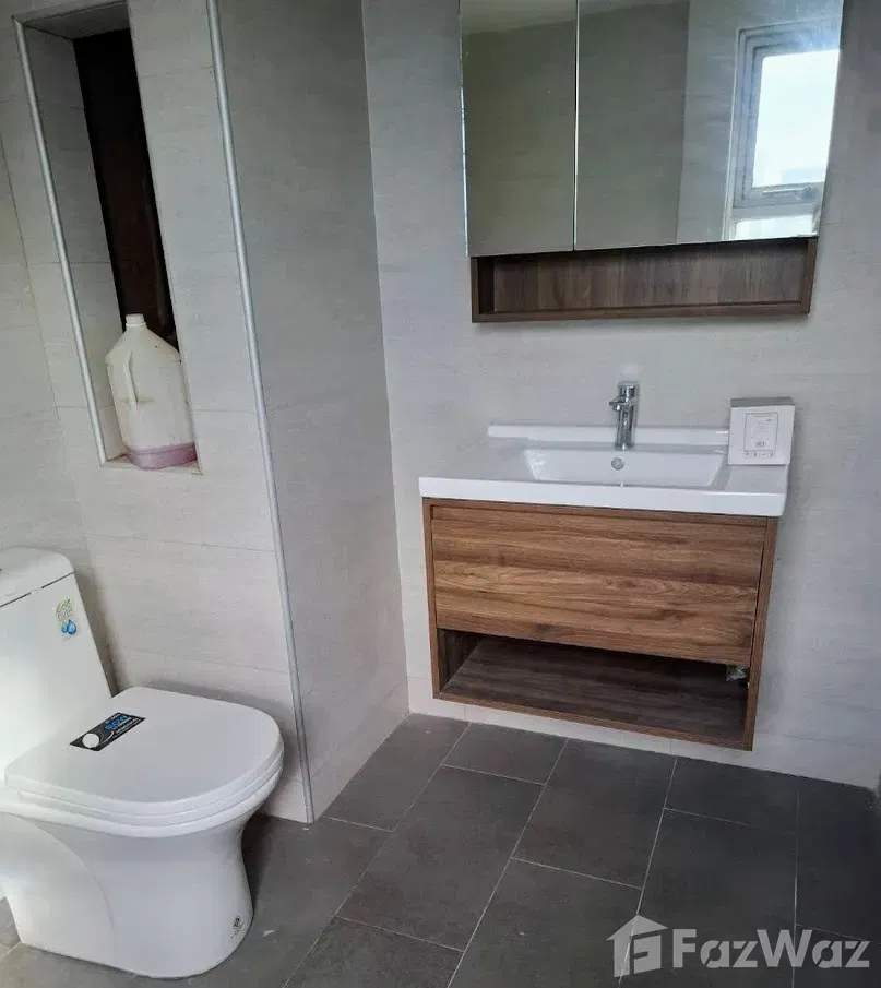 picture Sales of 93.5 sqm Bangkok Apartment Corner Unit on 37 Floors - 17/20