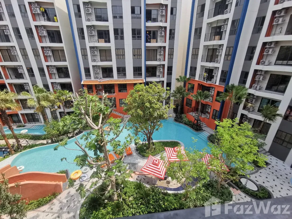 picture Pool View Condo For sale - 8/9