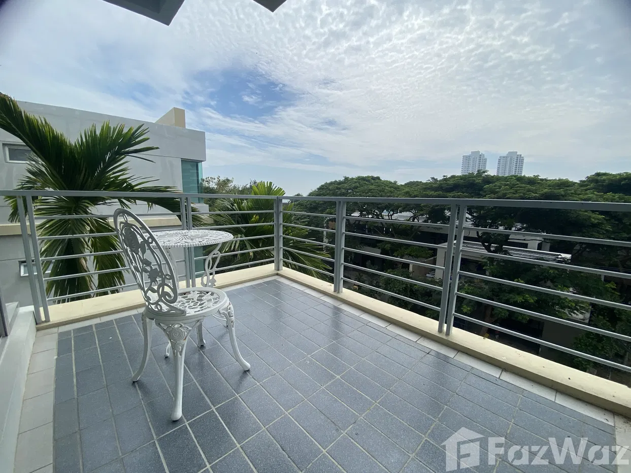picture 2 Bedroom Condo for sale at Baan Sanpluem - 8/8