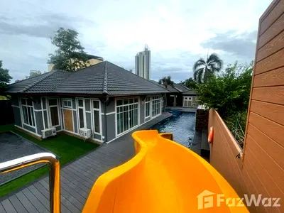 Houses for rent Pattaya : 4 Bedroom Villa for rent at Ek Mongkhon Village