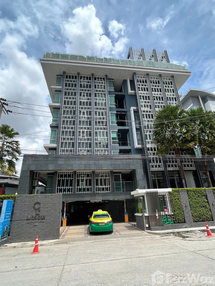 picture 1 Bedroom Condo for sale at Le Crique Condo - 1/12