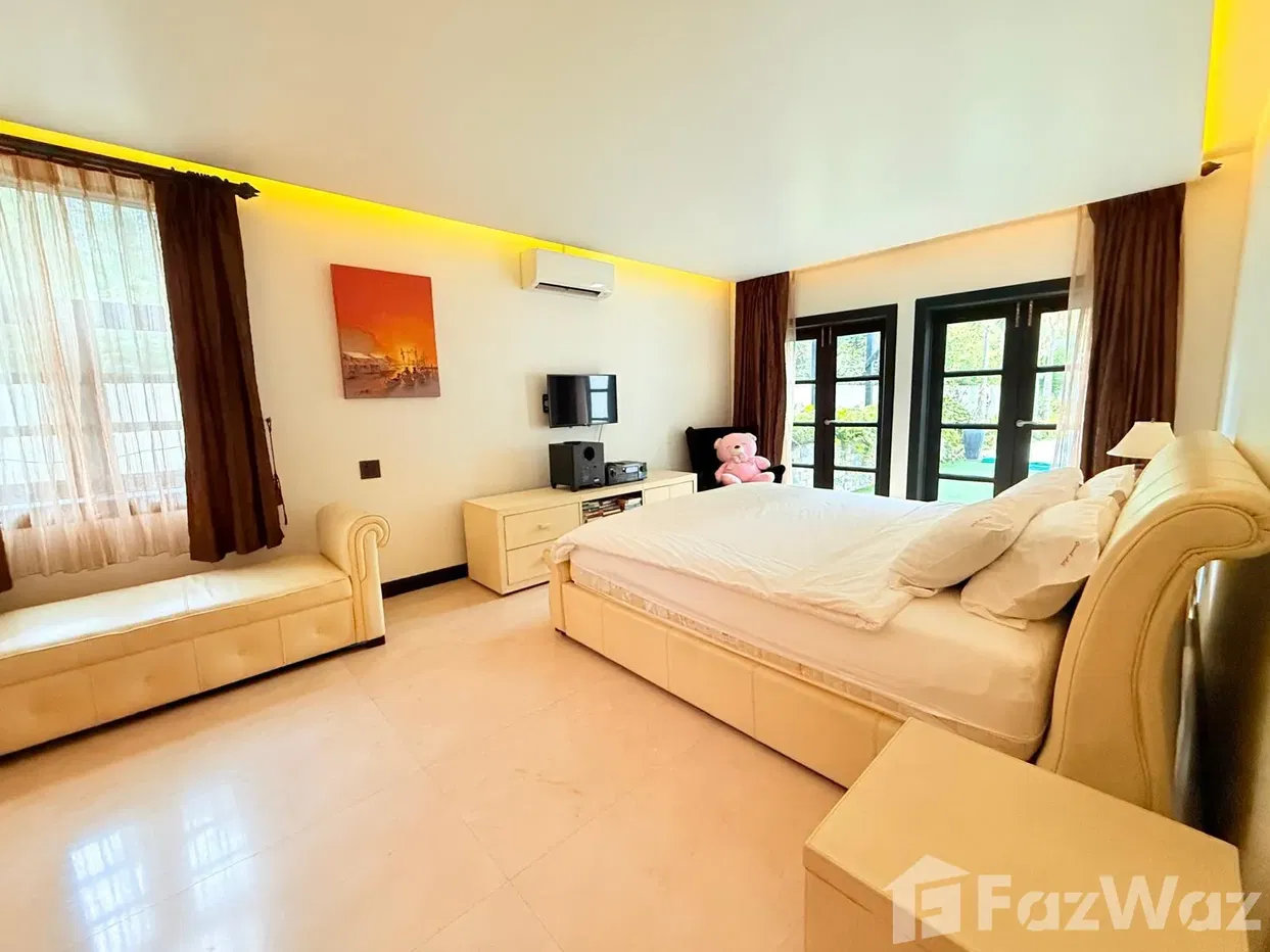 picture Rare 5-Bedroom Villa Near Hua Hin Town with Mountain Views - 22/44